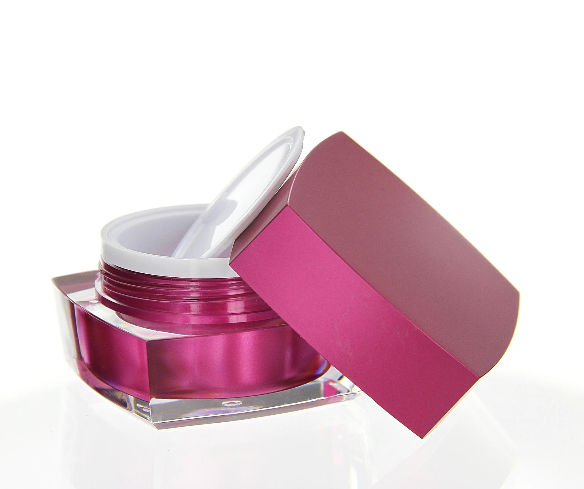 Open 15ml acrylic cream jar in vibrant pink with inner seal and glossy finish on white background