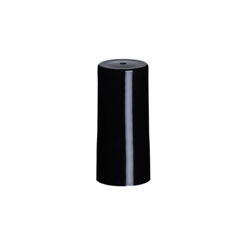 Zylindrischer Schraubverschluss Flat Top 13/1003A in Schwarz mit Glanzfinish für Nagellackflaschen Zylindrischer schwarzer Schraubverschluss Flat Top 13/1003A mit flachem Oberteil und glänzender Oberfläche auf neutralem Hintergrund